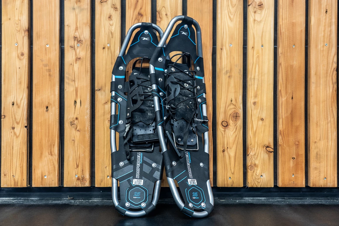 Urlaub-mit-Hund: Schneeschuhverleih im Winter - k1 sporthotel Kurort Oberwiesenthal
