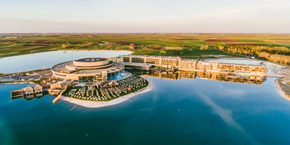Hundehotel - Hundewiese: nicht eingezäunt - Neusiedler See - Aussenaufnahme - St. Martins Therme & Lodge 4* Superior