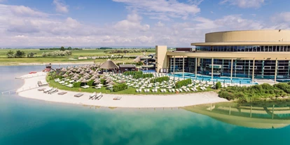 Hundehotel - Hundewiese: nicht eingezäunt - Neusiedler See - Aussenaufnahme Summer Island - St. Martins Therme & Lodge 4* Superior