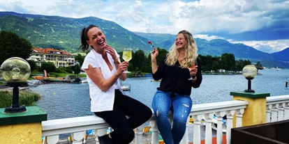 Hundehotel - Trink-/Fressnapf: vor dem Haus - Millstättersee - Seehotel Steiner
