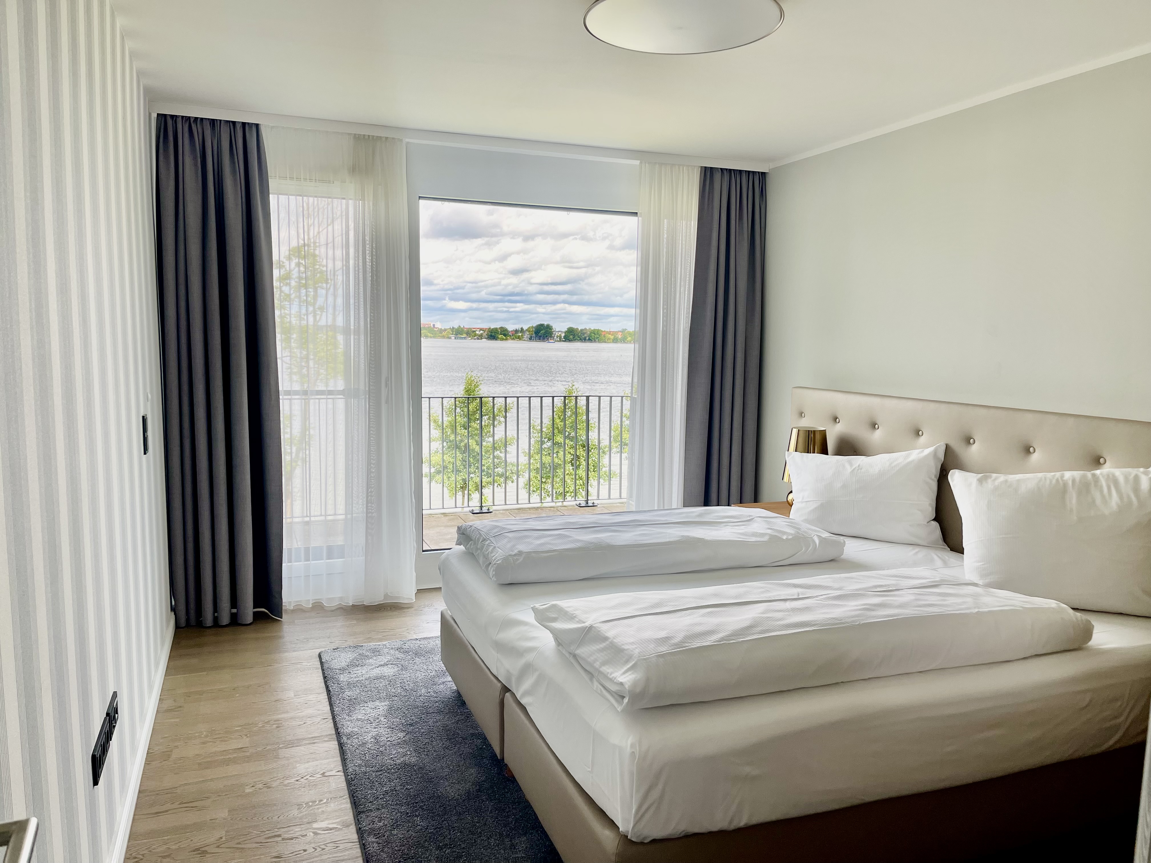 Urlaub-mit-Hund: Wir wünschen Ihnen einen erholsamen Urlaub! - MAREMÜRITZ Yachthafen Resort