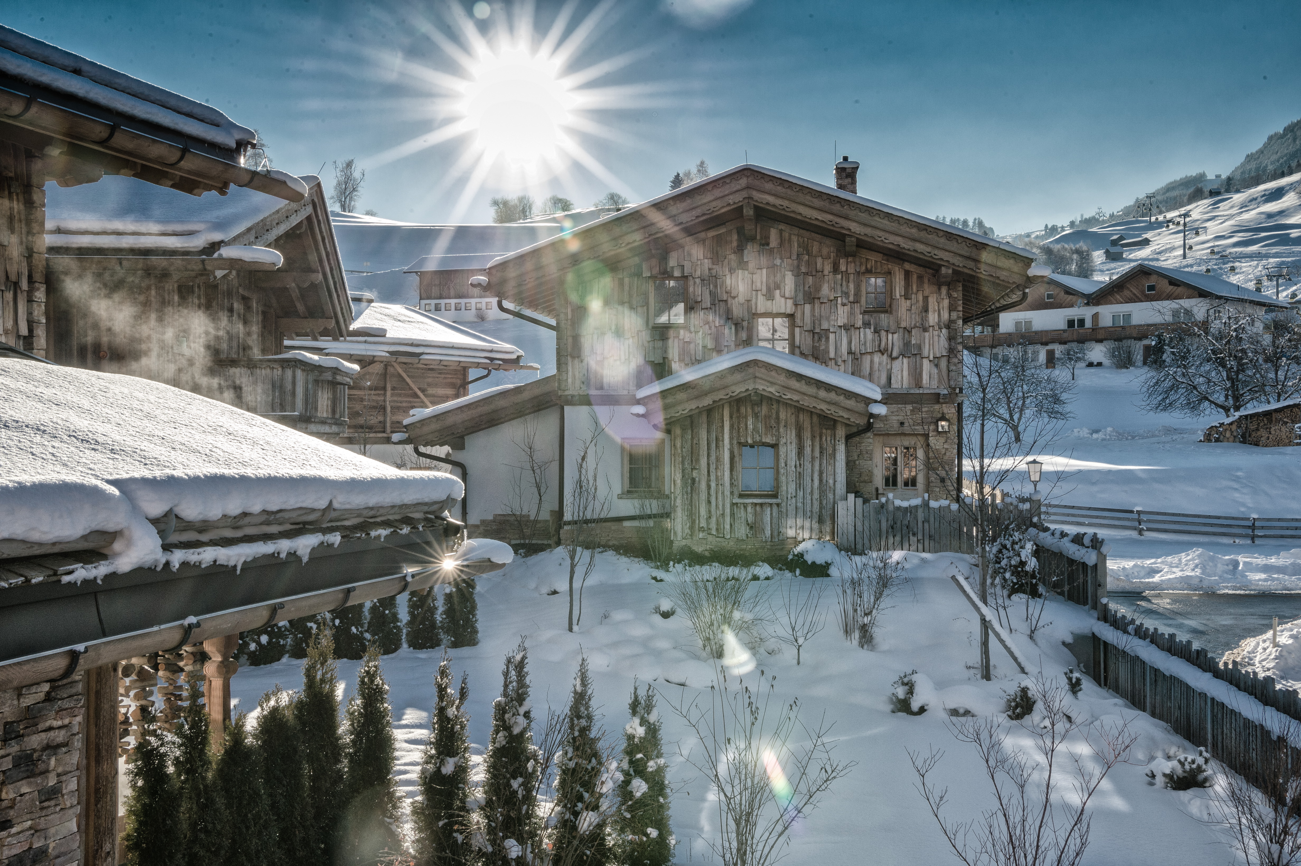 Urlaub-mit-Hund: Hüttendorf Ladizium