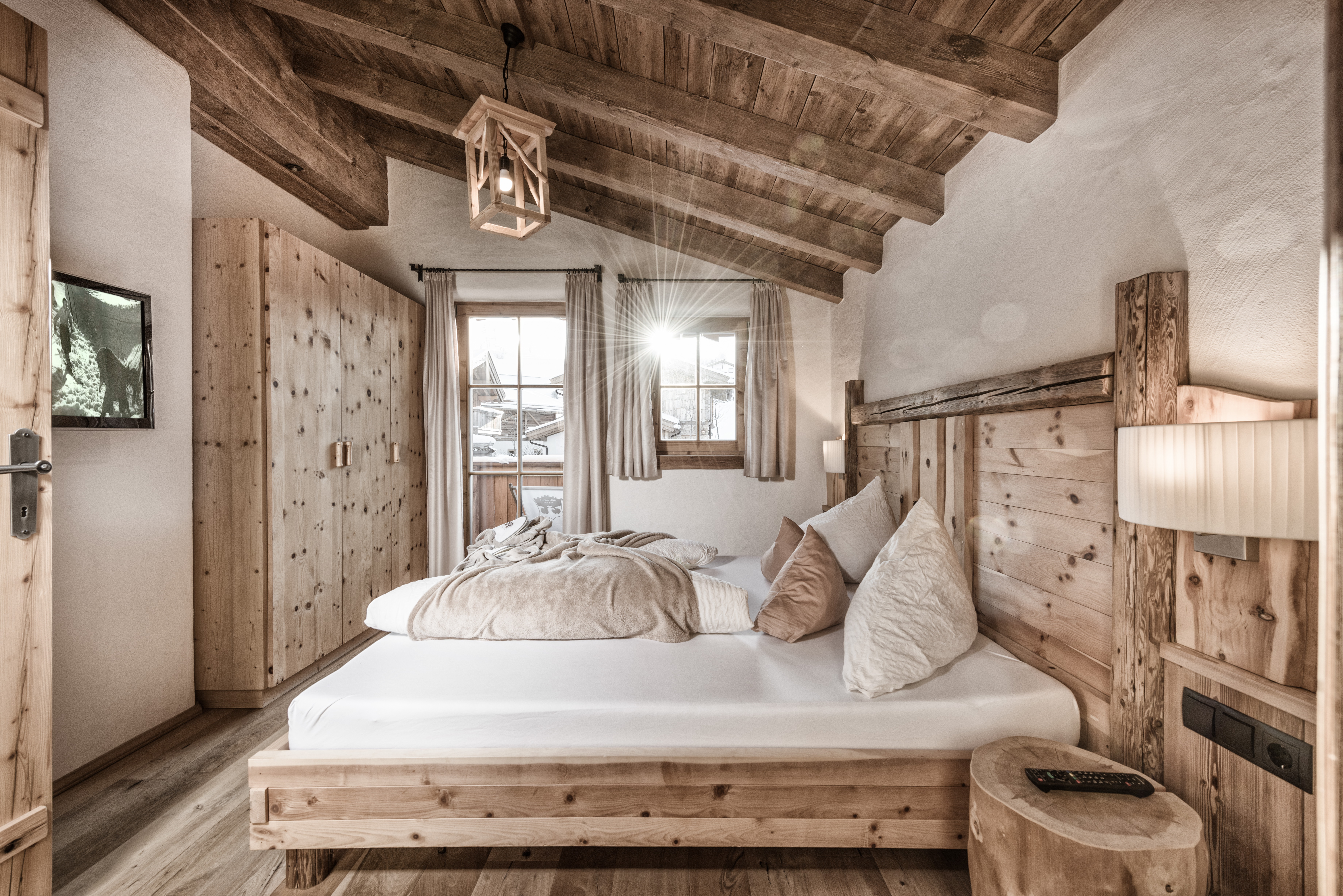 Urlaub-mit-Hund: Hüttendorf Ladizium