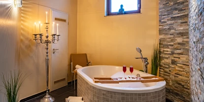Hundehotel - Ladestation Elektroauto - Dipperz - Partnerbadewanne - Wellness- und Tagungshotel AQUALUX