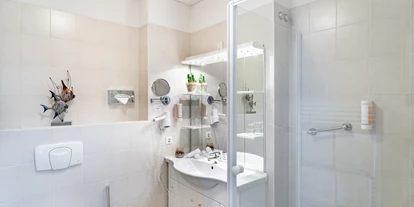 Hundehotel - Ladestation Elektroauto - Dipperz - Badezimmer - Boutique Hotel Badehof