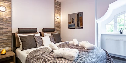 Hundehotel - Ladestation Elektroauto - Dipperz - Turmsuite - Boutique Hotel Badehof