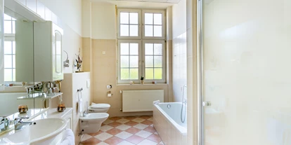 Hundehotel - Ladestation Elektroauto - Dipperz - Badezimmer - Boutique Hotel Badehof