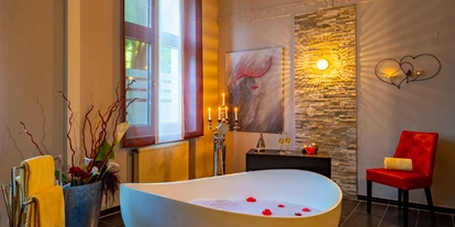 Hundehotel - Ladestation Elektroauto - Dipperz - Wellnessbereich Partnerbad - Boutique Hotel Badehof