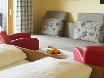 Almfrieden Hotel & Romantikchalet Zimmerkategorien Spar-Doppelzimmer "Economy"