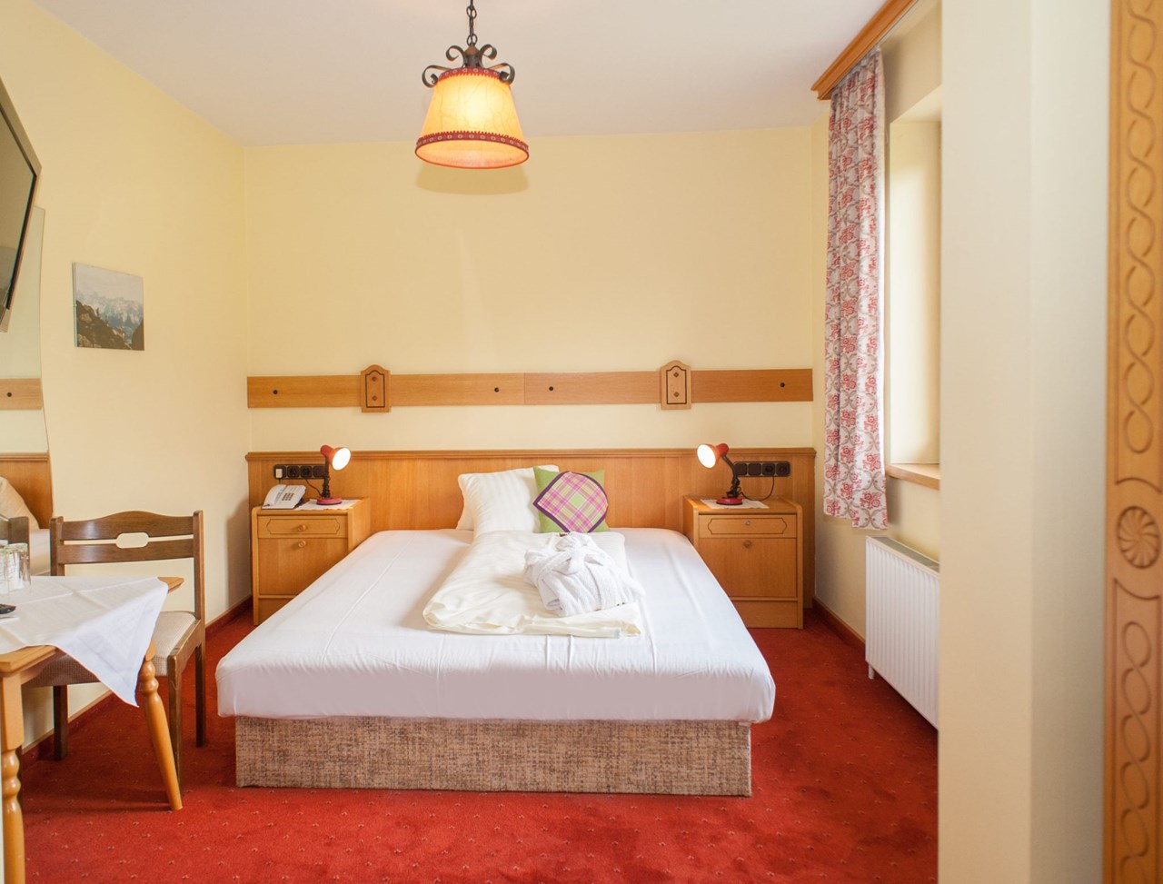 Almfrieden Hotel & Romantikchalet Zimmerkategorien Einzelzimmer "Typ I"