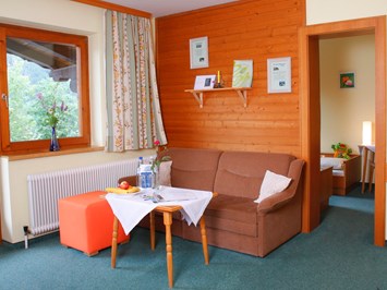 Almfrieden Hotel & Romantikchalet Zimmerkategorien Familienzimmer für 5 Personen