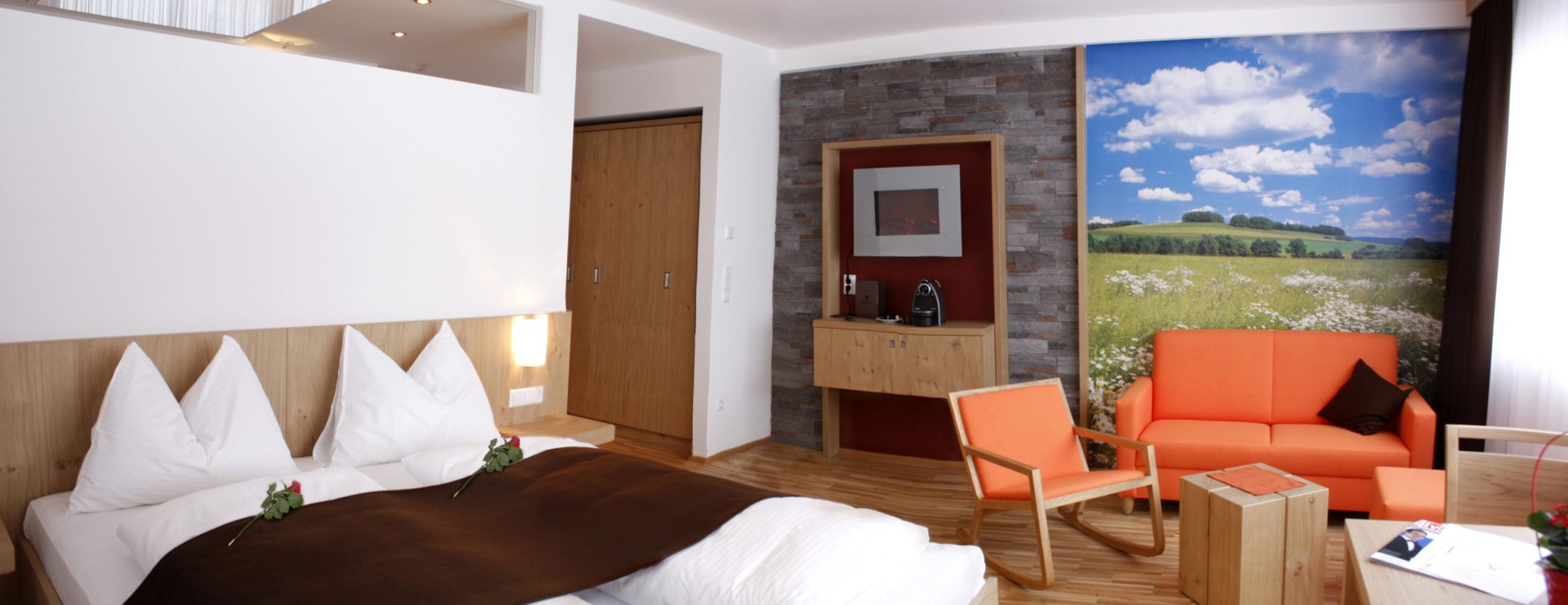 Almfrieden Hotel & Romantikchalet Zimmerkategorien Romantikzimmer „Feuer"