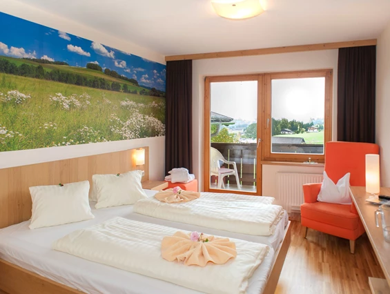 Urlaub-mit-Hund: Doppelzimmer "Kräuterzimmer" - Almfrieden Hotel & Romantikchalet - Wohnen | Schlafen