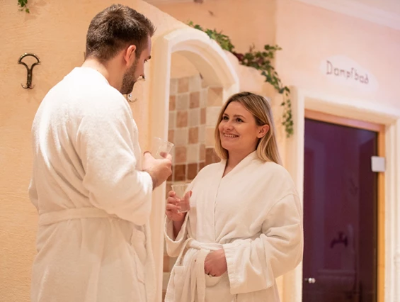 Urlaub-mit-Hund: Wellnessbereich - Almfrieden Hotel & Romantikchalet - Wasser | Wellness