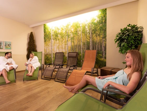 Urlaub-mit-Hund: Ruheraum - Almfrieden Hotel & Romantikchalet - Wasser | Wellness