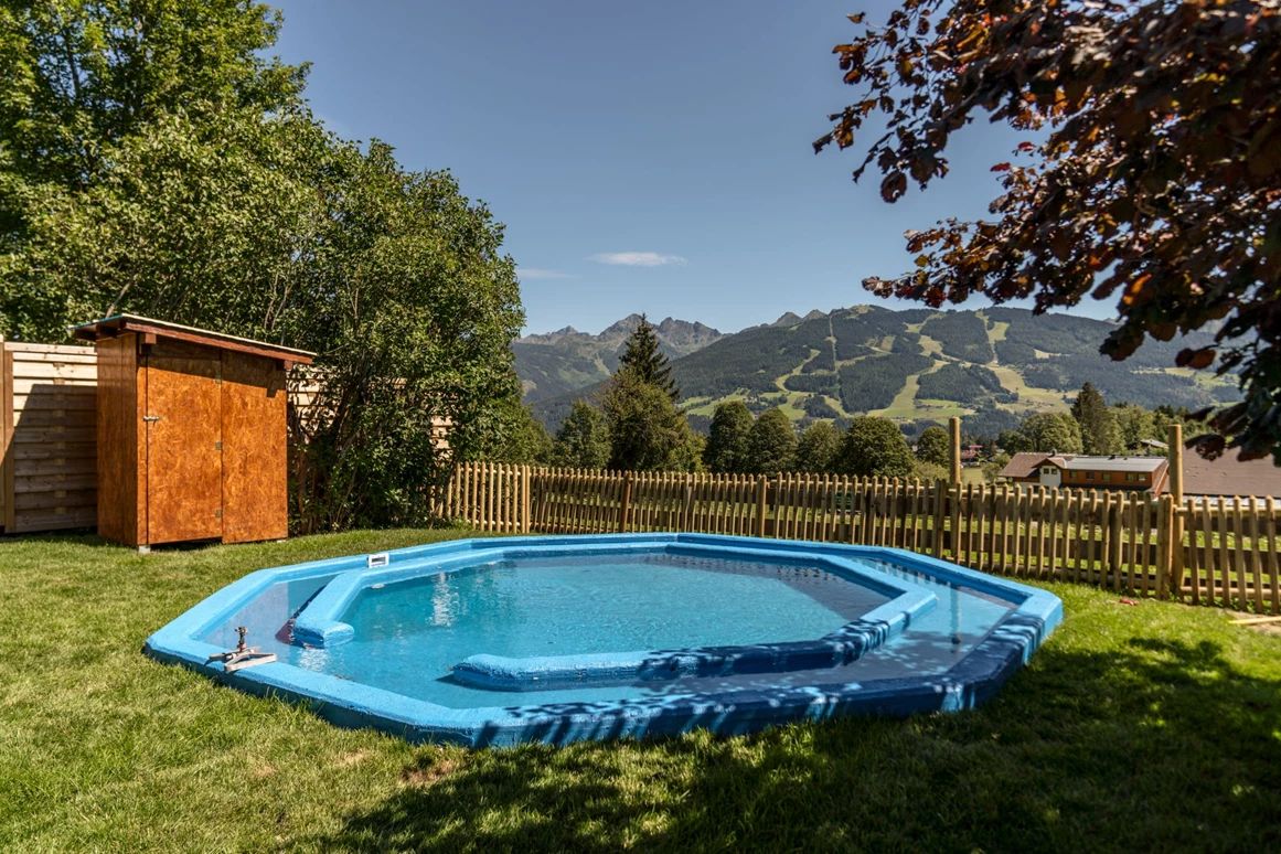 Urlaub-mit-Hund: unser neuer Hundepool - Almfrieden Hotel & Romantikchalet - Haus | Umgebung, Urlaub mit Hund