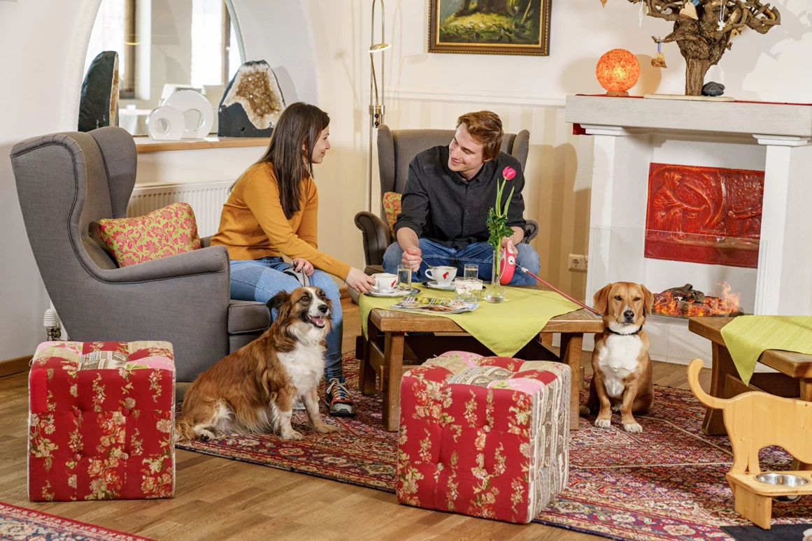 Urlaub-mit-Hund: Almfrieden Hotel & Romantikchalet - Haus | Umgebung, Urlaub mit Hund
