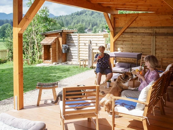 Urlaub-mit-Hund: Unsere neue Hundelounge - Almfrieden Hotel & Romantikchalet - Haus | Umgebung, Urlaub mit Hund
