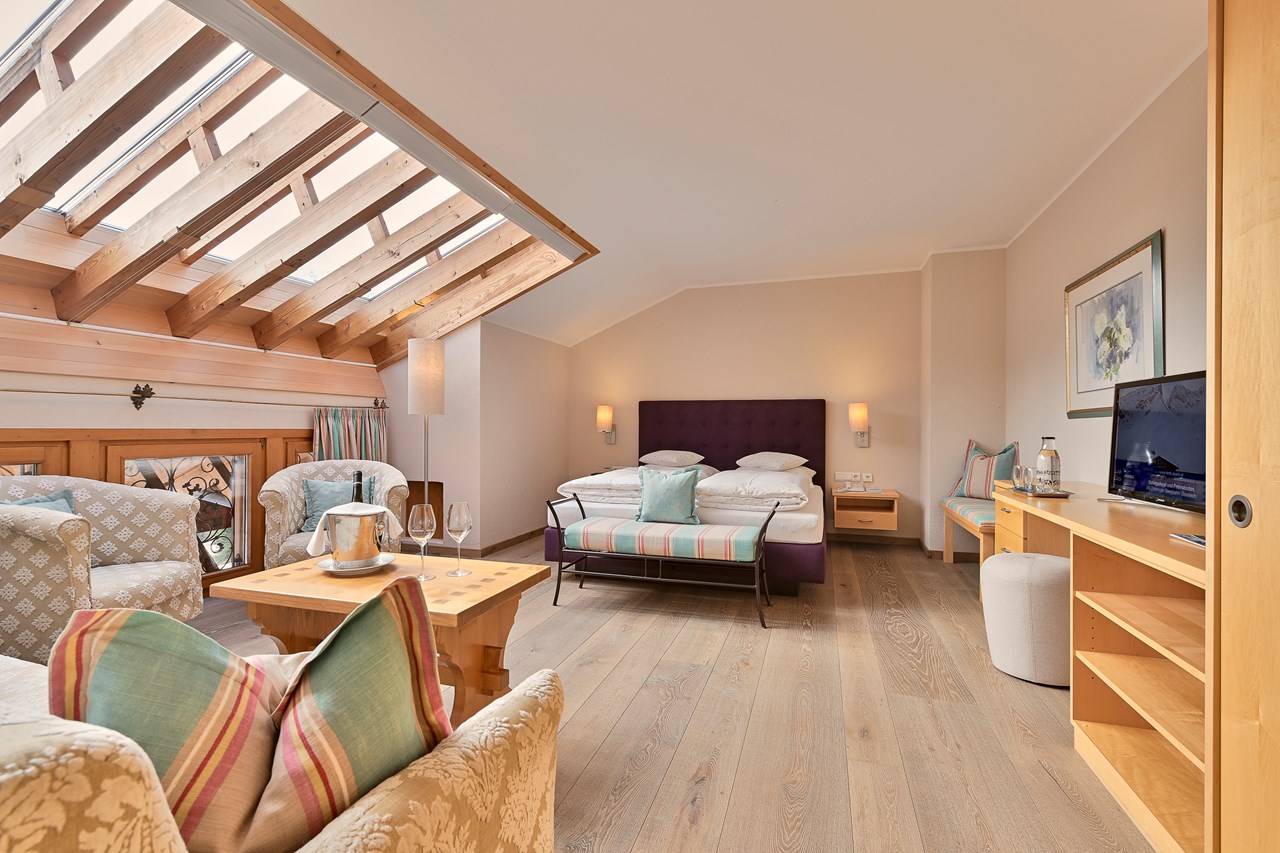 Sporthotel Petersboden & Chalet Hohe Welt - luxury apartments Oberlech Zimmerkategorien Petersboden: Superior Doppelzimmer (ca. 38m²)