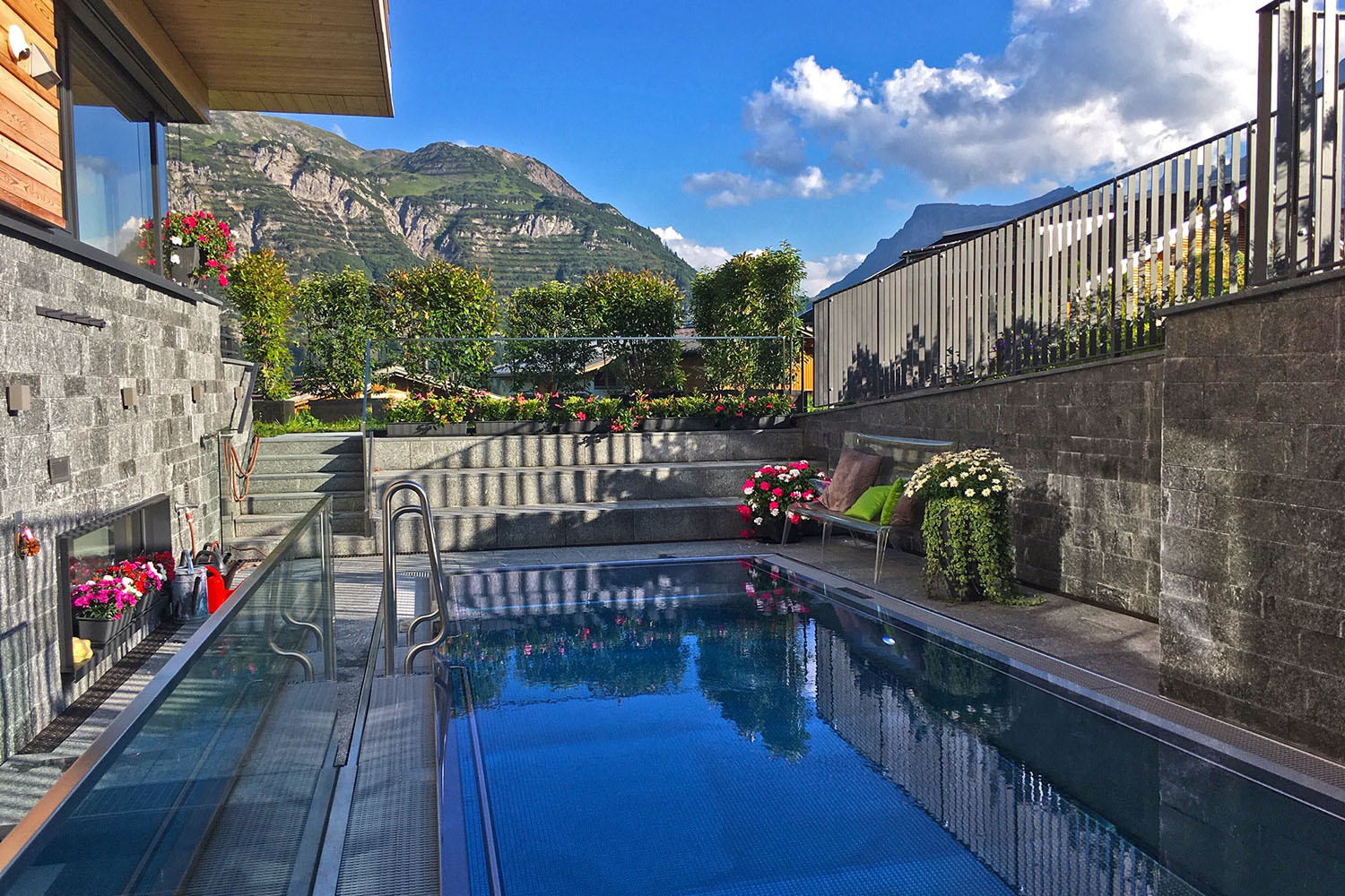 Urlaub-mit-Hund: Hohe Welt: auch im Sommer ein Traum - Sporthotel Petersboden & Chalet Hohe Welt - luxury apartments Oberlech