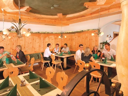 Hundehotel - Tauplitz - Zirbenstube - Hotel Wohlfühlpension Gell und Appartements