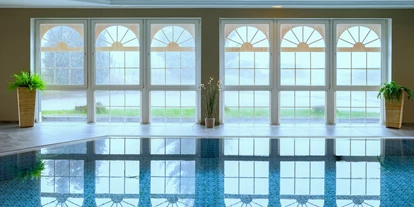 Hundehotel - Trink-/Fressnapf: an der Rezeption - Thüringen - Pool - Hotel Kammweg am Rennsteig