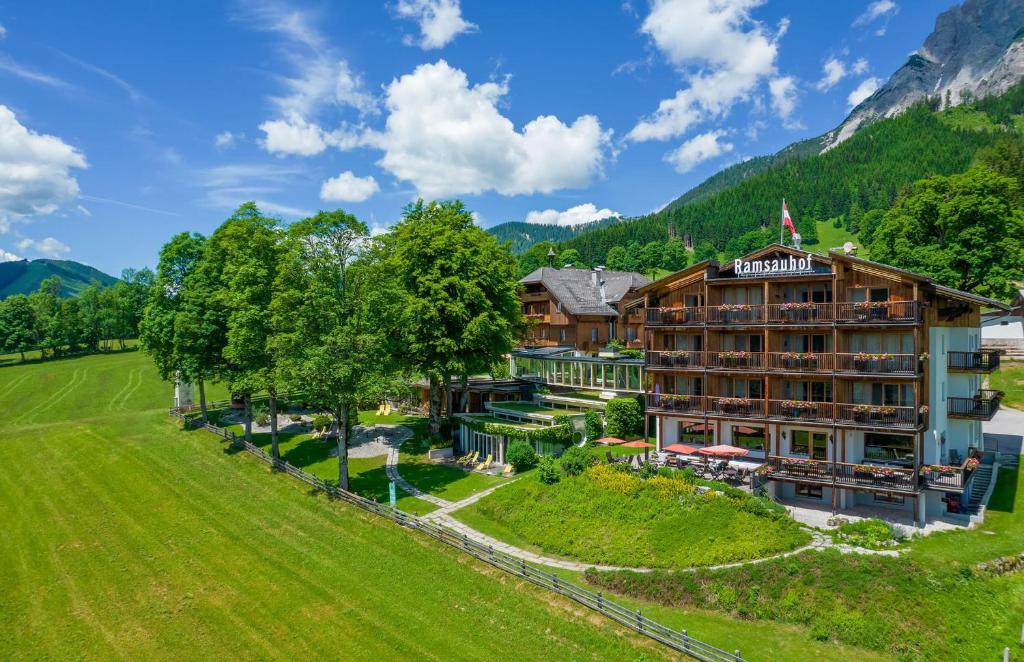Hundehotel - Preisniveau: moderat - Schladming - Ramsauhof im Sommer - Ramsauhof