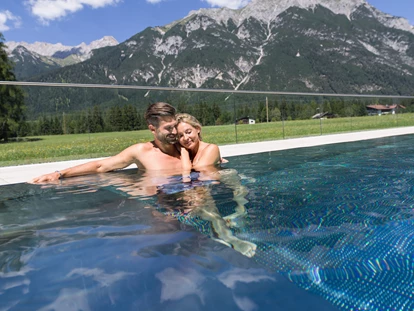 Hundehotel - Pools: Schwimmteich - Infinity Pool - Adults only Alpenhotel Karwendel