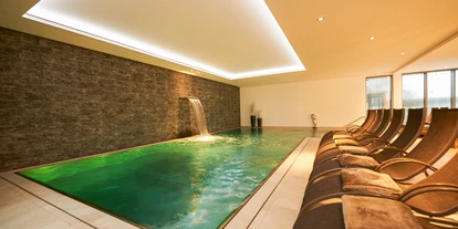 Hundehotel - Pools: Schwimmteich - Hotel Schloss Döttingen