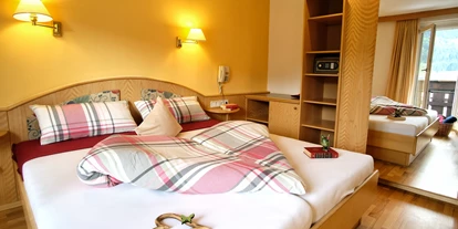 Hundehotel - Pools: Schwimmteich - SeeHotel Kärntnerhof