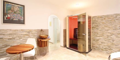 Hundehotel - Sauna - Olympiaregion Seefeld - Die Infrarotkabine im "Cristall"  - Chalet Cristall und Chalet Josi ***Superior