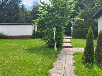 Hundehotel - Preisniveau: moderat - Hessen Nord - Der Garten - D&B staycation Resort