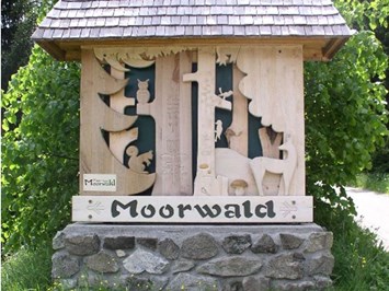 Falkensteiner Genuss & Wohlfühlhotel Mühlviertel Ausflüge mit Hund Erlebnisschnüffelweg Moorwald