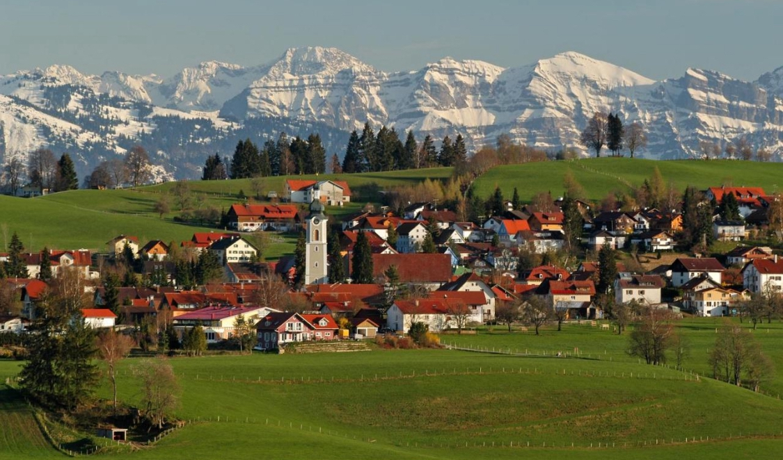 Hundehotel - Wiggensbach - AllgäuVilla ***** Scheidegg, Sonnenterrasse über dem Bodensee