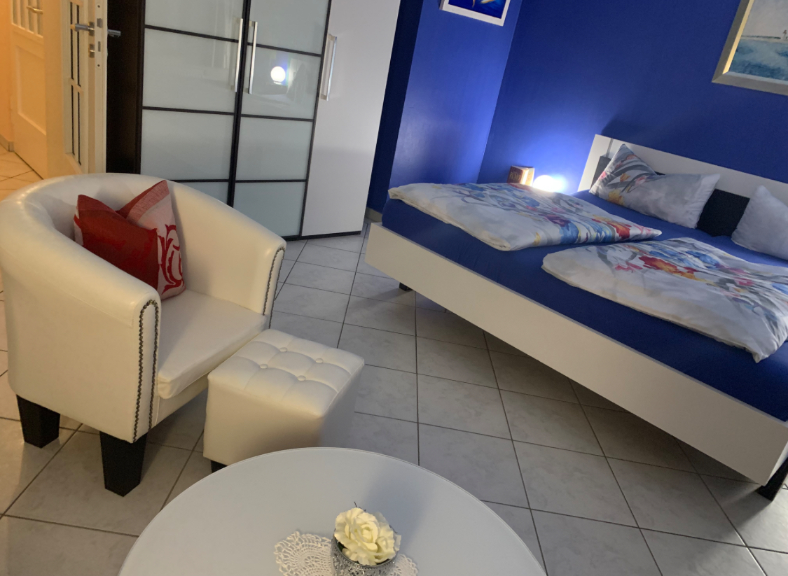 Urlaub-mit-Hund: AllgäuVilla ***** Scheidegg, Sonnenterrasse über dem Bodensee