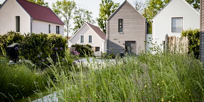 Hundehotel - Trink-/Fressnapf: vor dem Haus - Fürth (Fürth) - Chaletdorf Büchelbergerei