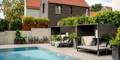 Hundehotel - Trink-/Fressnapf: vor dem Haus - Fürth (Fürth) - Chaletdorf Büchelbergerei