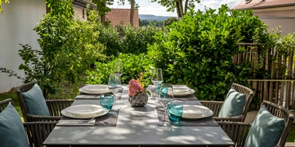 Hundehotel - Trink-/Fressnapf: vor dem Haus - Fürth (Fürth) - Chaletdorf Büchelbergerei