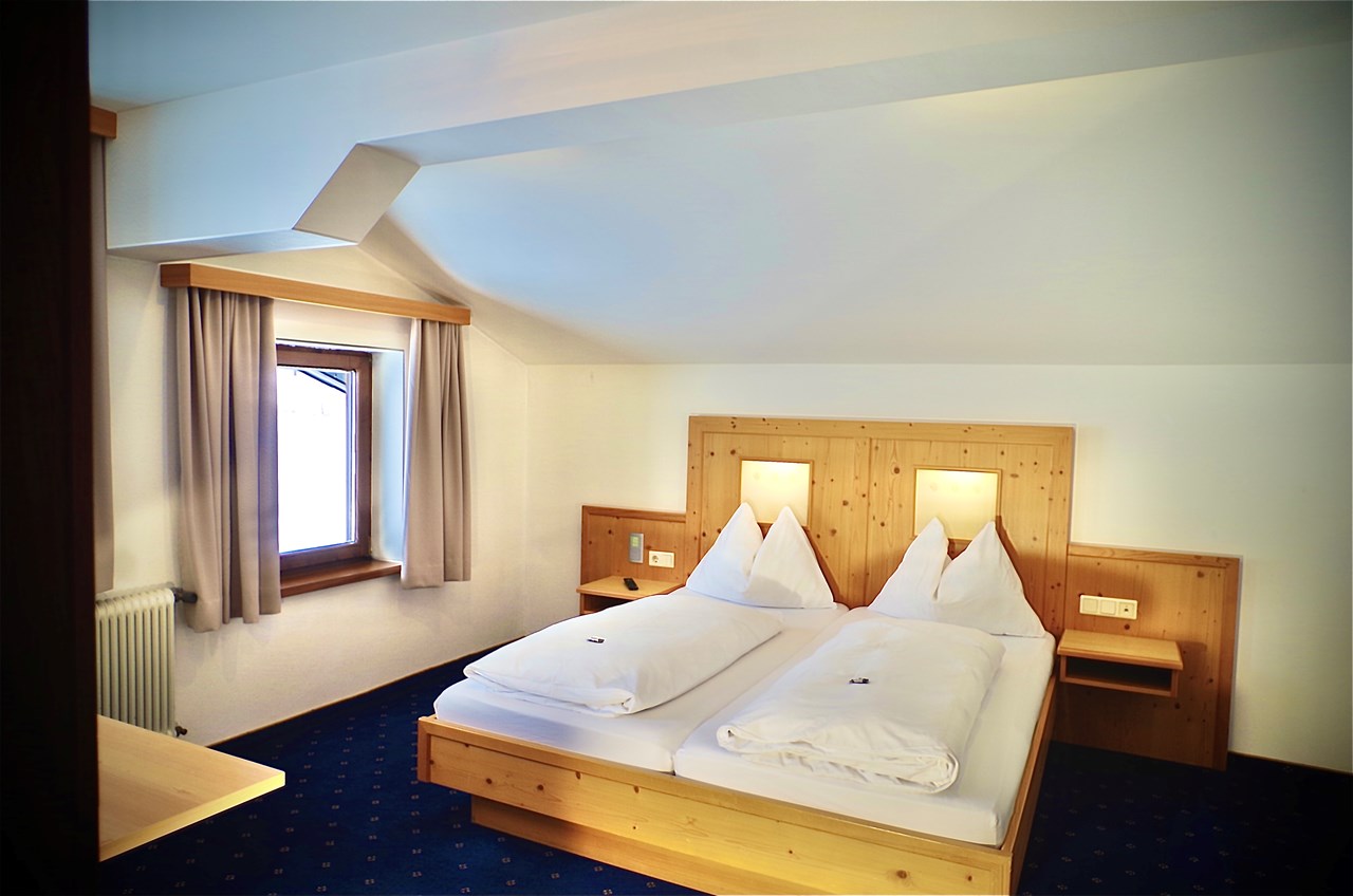 Hotel Berghof Ramsau, Wieser GmbH Zimmerkategorien DZ Scheichenspitz