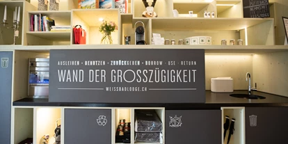 Hundehotel - PLZ 8514 (Schweiz) - Wand der Grosszügigkeit - Weissbad Lodge