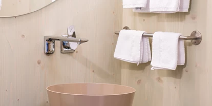 Hundehotel - PLZ 8514 (Schweiz) - Badezimmer  - Weissbad Lodge
