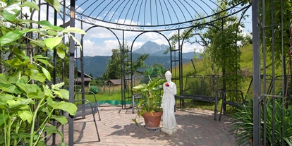 Hundehotel - Ofterschwang - Im Garten - Panoramahotel Talhof Garni & more