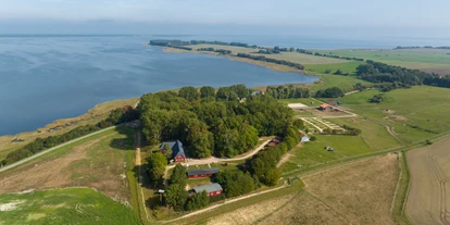 Hundehotel - Unterkunftsart: Appartement - Mecklenburg-Vorpommern - Luftbild Ferienanlage - Bernsteinland Barth