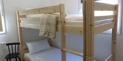 Hundehotel - Unterkunftsart: Appartement - Mecklenburg-Vorpommern - Kinderzimmer Blockhütte - Bernsteinland Barth