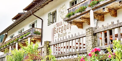 Hundehotel - Umgebungsschwerpunkt: Berg - Bernried (Landkreis Deggendorf) - Unterkunft - Wild-Berghof Buchet