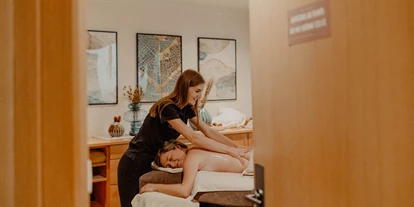 Hundehotel - Truden im Naturpark - Massage - Piris Jagdhof - Dolce Vita Experience