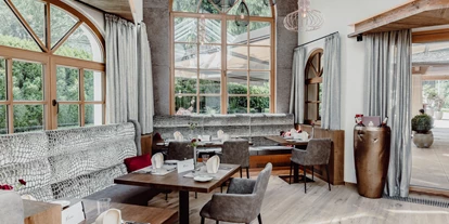 Hundehotel - Pools: Schwimmteich - Hotel Elisabeth Kirchberg
