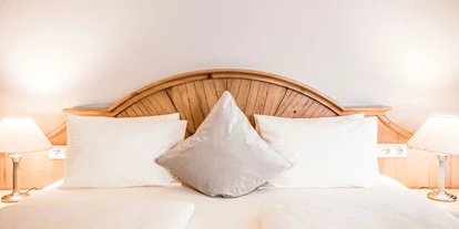Hundehotel - Pools: Schwimmteich - Hotel Elisabeth Kirchberg