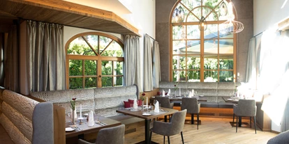 Hundehotel - Pools: Schwimmteich - Hotel Elisabeth Kirchberg