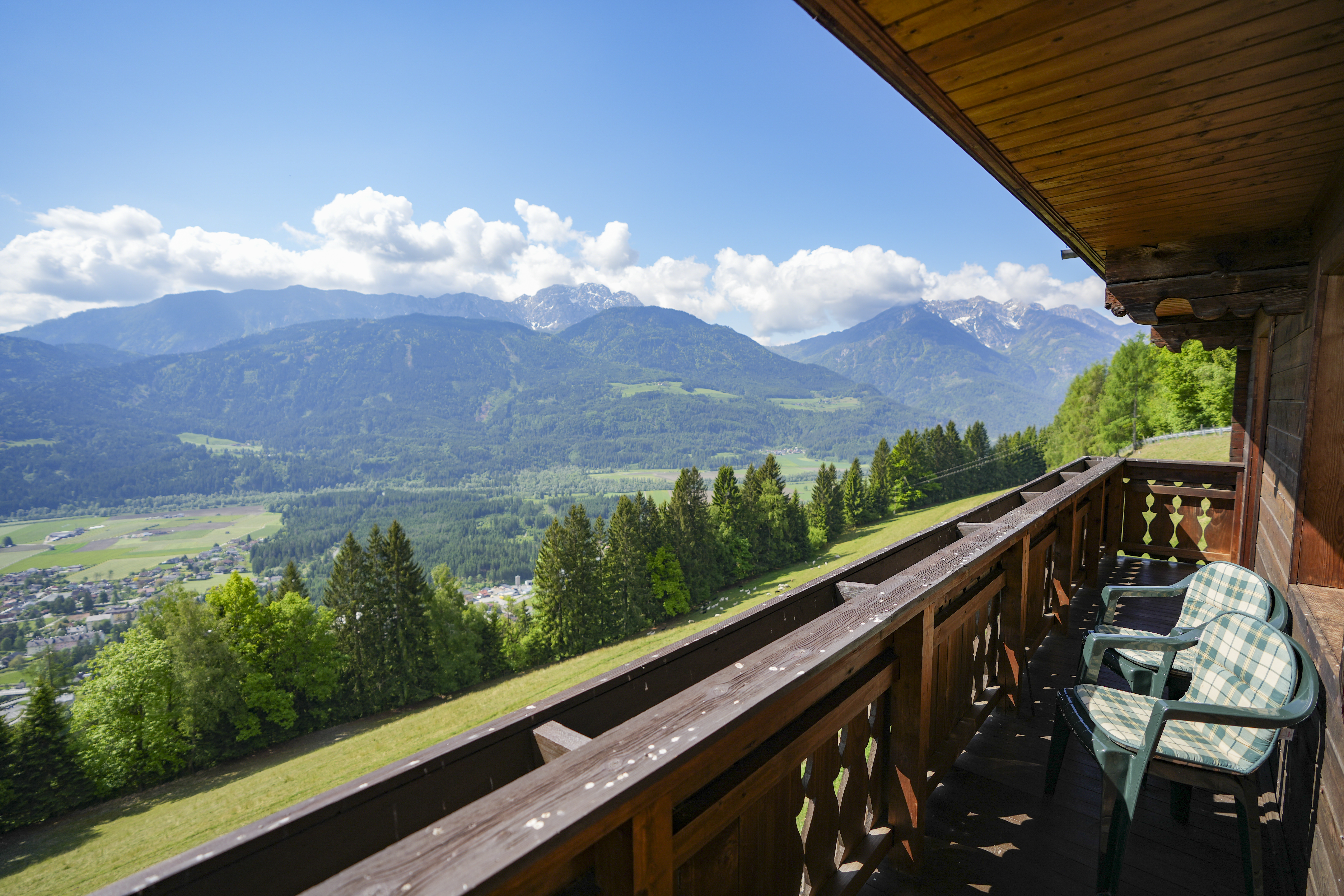 Ferienhaus mit Hund: Balkon im 1. Stock (Schlafzimmer 2 und 3) - Beim Rauter – Emberger Alm